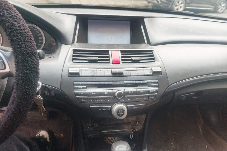 Used Honda Accord 2013 2.0L SE Audio And AC Panel