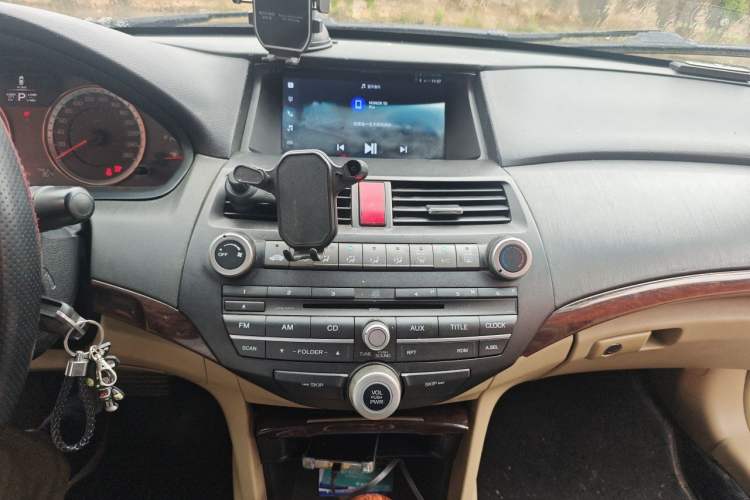 Used Honda Accord 2013 2.0L LX Audio And AC Panel