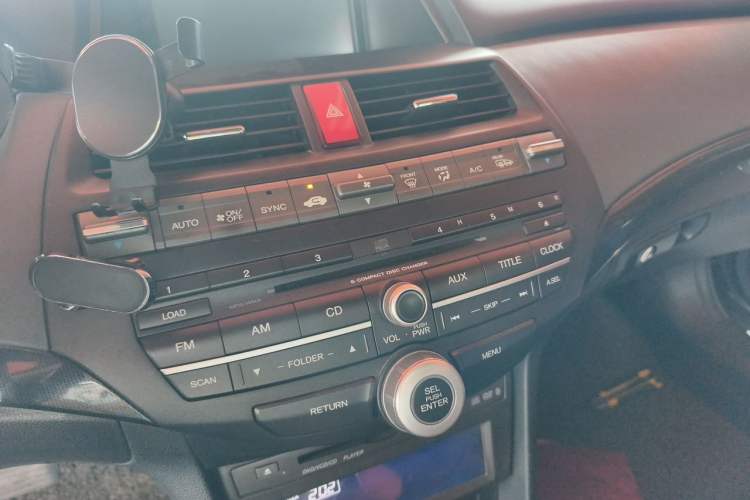 Used Honda Accord 2013 2.0L SE Audio And AC Panel