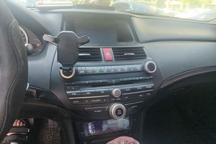 Used Honda Accord 2013 2.0L LX Audio And AC Panel