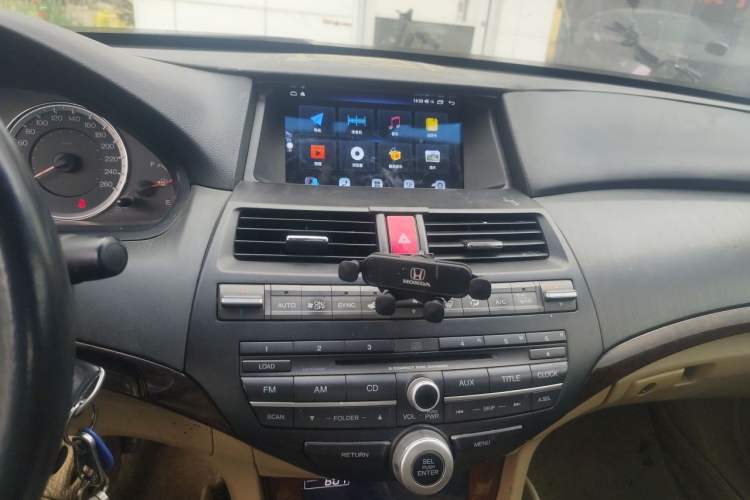 Used Honda Accord 2013 2.0L SE Audio And AC Panel