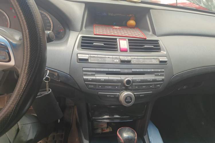 Used Honda Accord 2013 2.0L SE Audio And AC Panel