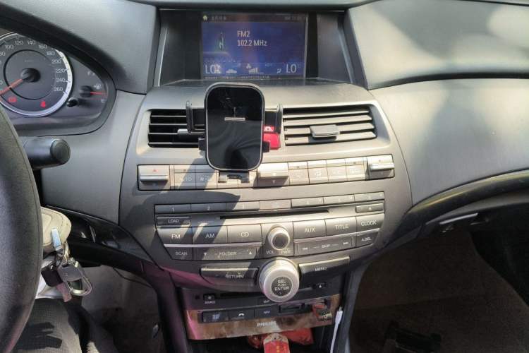 Used Honda Accord 2013 2.0L SE Audio And AC Panel