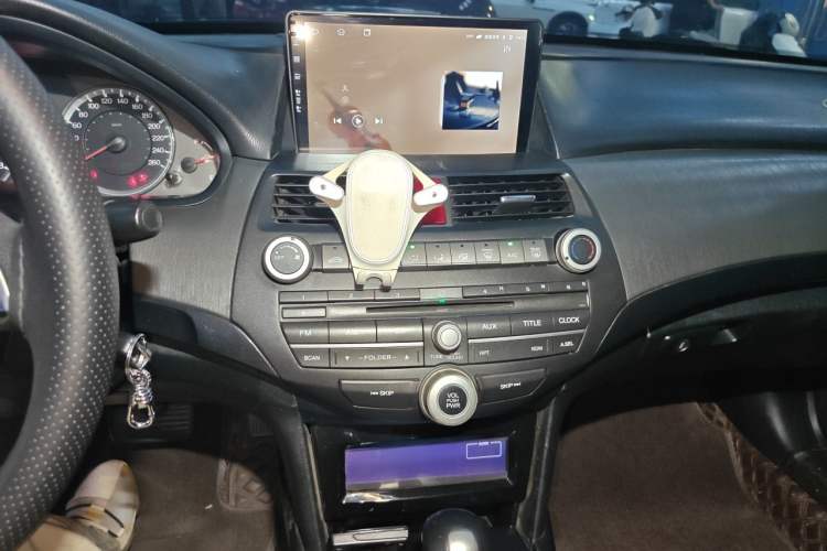 Used Honda Accord 2013 2.0L LX Audio And AC Panel