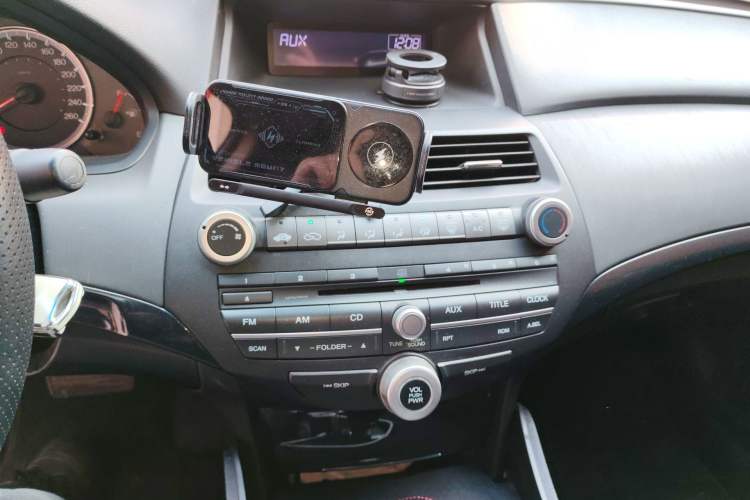 Used Honda Accord 2013 2.0L LX Audio And AC Panel