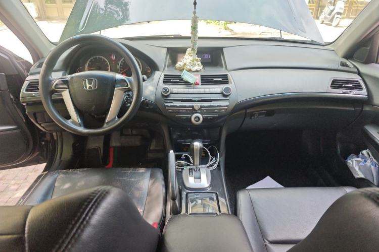 Used Honda Accord 2013 2.0L LX Center Console