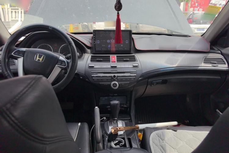 Used Honda Accord 2013 2.0L SE Center Console