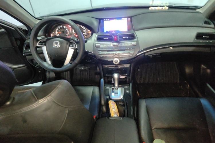 Used Honda Accord 2013 2.4L SE Center Console