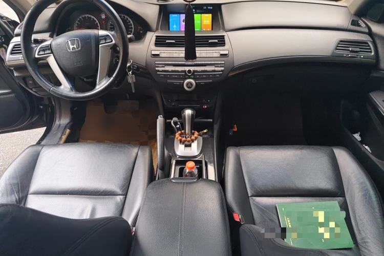 Used Honda Accord 2013 2.0L SE Center Console