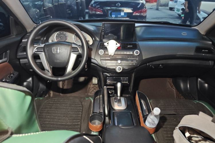 Used Honda Accord 2013 2.0L LX Center Console