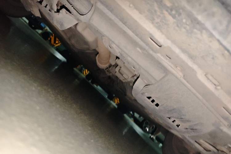 Used Honda Accord 2013 2.0L SE Chassis Front
