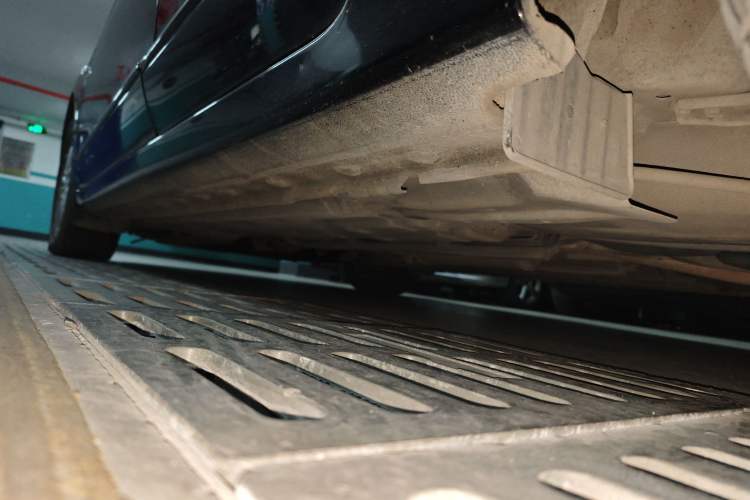 Used Honda Accord 2013 2.0L SE Chassis Rear Left