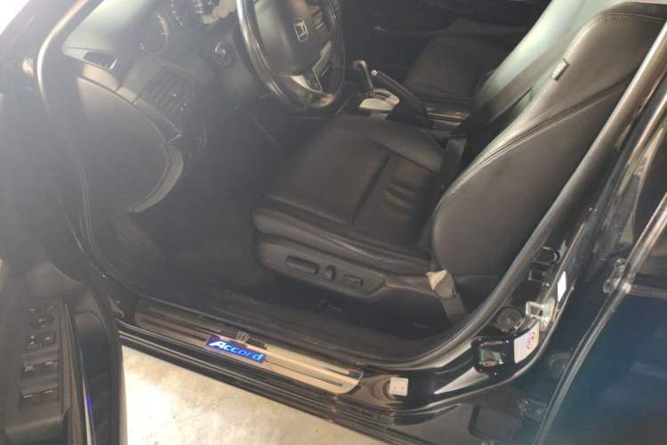 Used Honda Accord 2013 2.4L SE Driver Seat