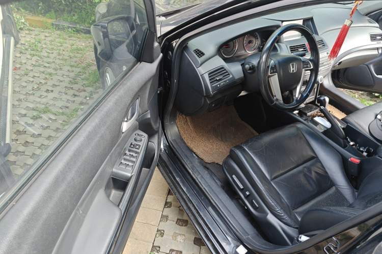 Used Honda Accord 2013 2.0L SE Driver Seat
