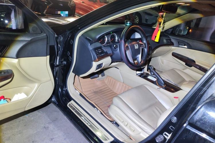 Used Honda Accord 2013 2.4L SE Driver Seat