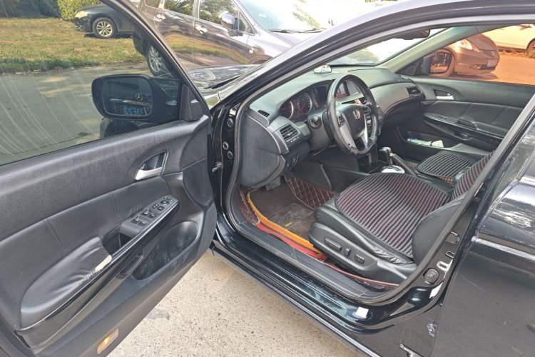 Used Honda Accord 2013 2.4L SE Driver Seat