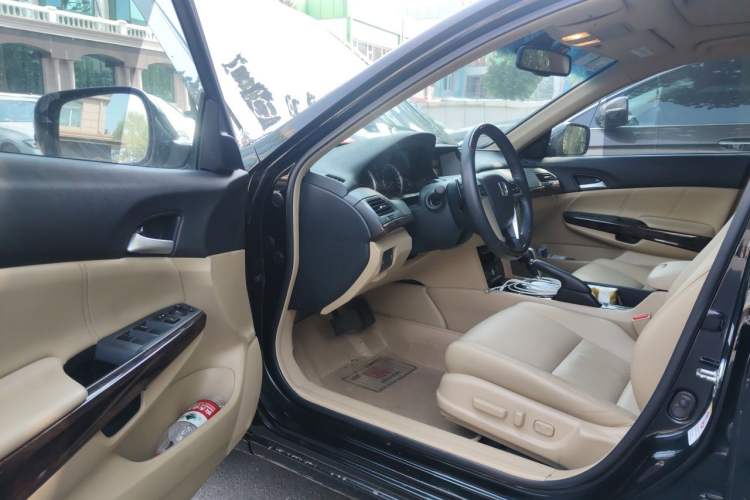 Used Honda Accord 2013 2.4L SE Driver Seat