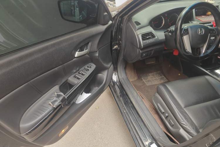 Used Honda Accord 2013 2.0L SE Driver Seat