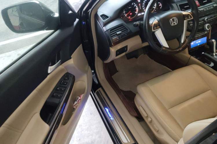 Used Honda Accord 2013 2.4L SE Driver Seat