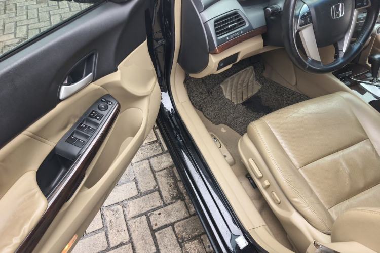 Used Honda Accord 2013 2.0L SE Driver Seat