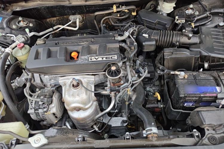 Used Honda Accord 2013 2.0L SE Engine Bay