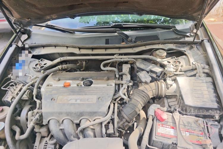 Used Honda Accord 2013 2.4L SE Engine Bay
