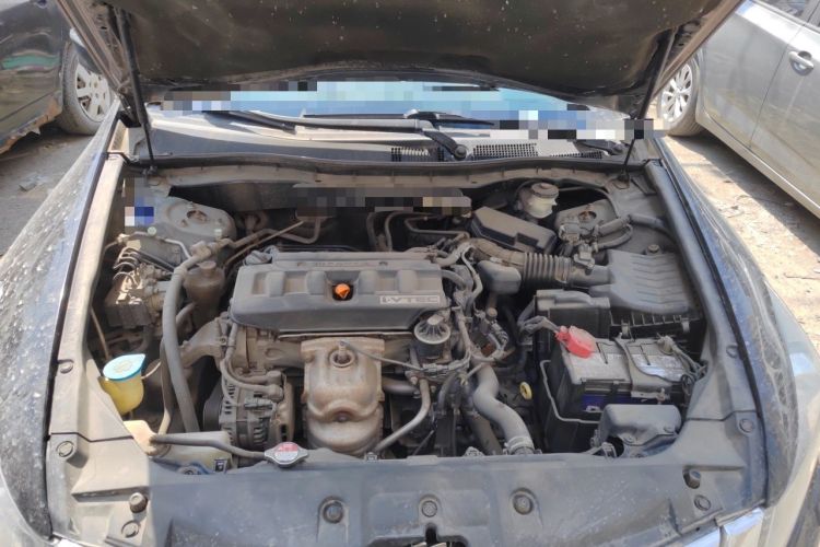 Used Honda Accord 2013 2.0L SE Engine Bay