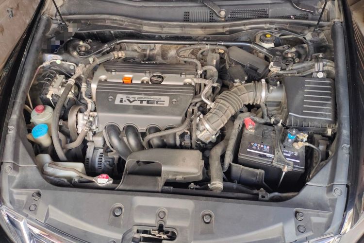 Used Honda Accord 2013 2.4L SE Engine Bay