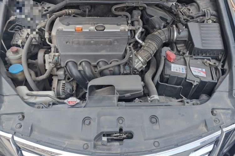 Used Honda Accord 2013 2.4L SE Engine Bay