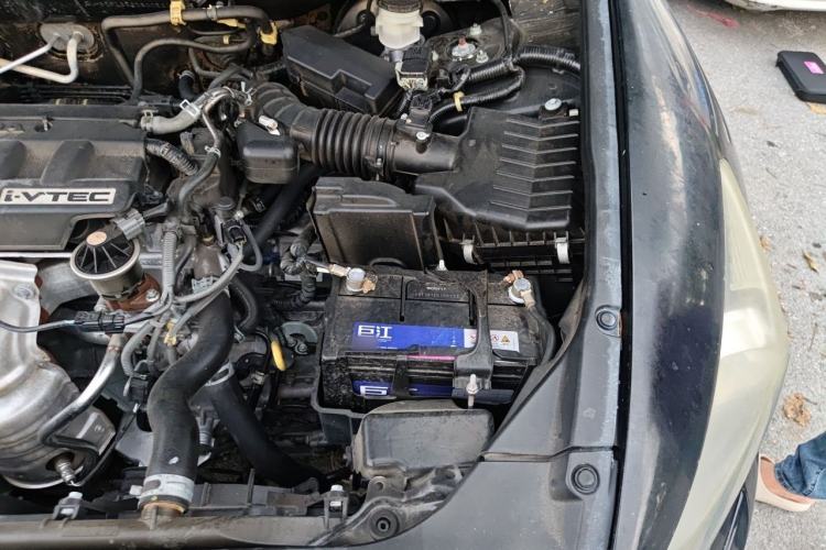 Used Honda Accord 2013 2.0L SE Engine Bay Left