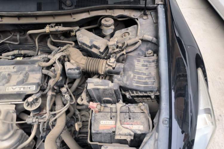 Used Honda Accord 2013 2.0L SE Engine Bay Left