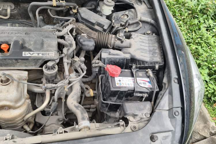 Used Honda Accord 2013 2.0L SE Engine Bay Left
