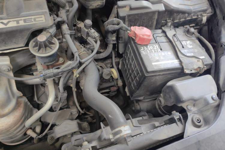 Used Honda Accord 2013 2.0L SE Engine Bay Left