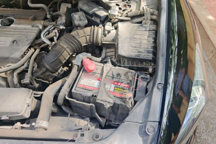 Used Honda Accord 2013 2.4L SE Engine Bay Left