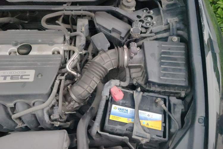 Used Honda Accord 2013 2.4L SE Engine Bay Left