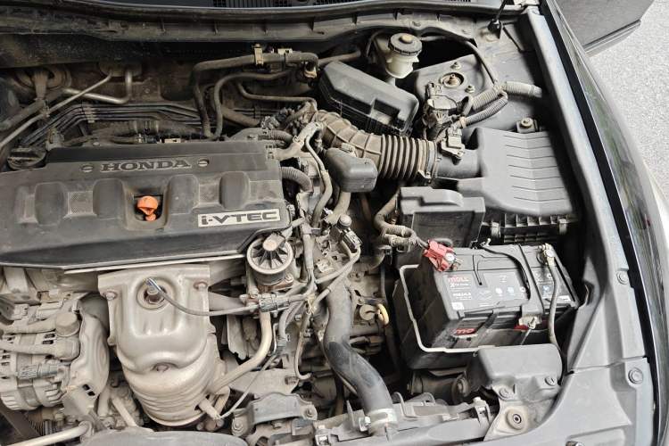 Used Honda Accord 2013 2.0L SE Engine Bay Left