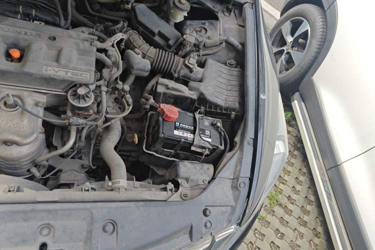 Used Honda Accord 2013 2.0L SE Engine Bay Left