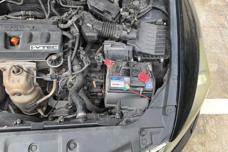 Used Honda Accord 2013 2.0L SE Engine Bay Left