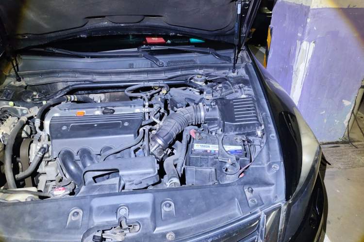 Used Honda Accord 2013 2.4L SE Engine Bay Left