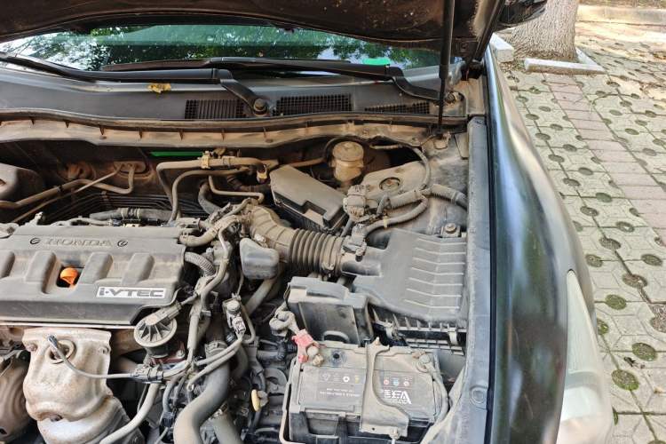 Used Honda Accord 2013 2.0L SE Engine Bay Left