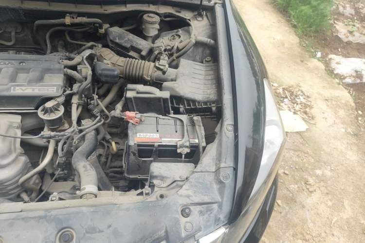 Used Honda Accord 2013 2.0L SE Engine Bay Left