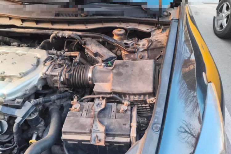 Used Honda Accord 2013 2.0L SE Engine Bay Left