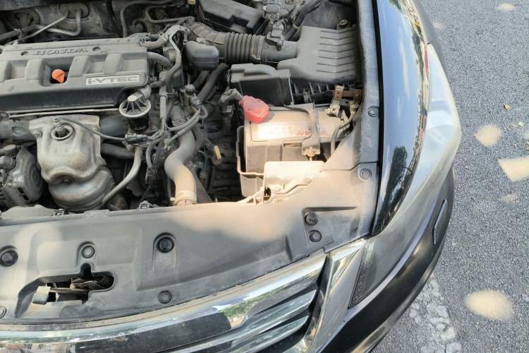 Used Honda Accord 2013 2.0L SE Engine Bay Left