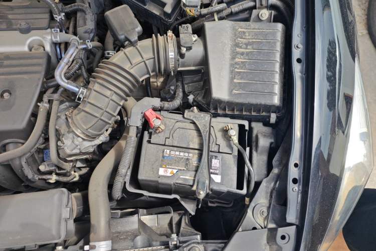 Used Honda Accord 2013 2.4L SE Engine Bay Left