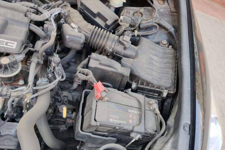 Used Honda Accord 2013 2.0L LX Engine Bay Left