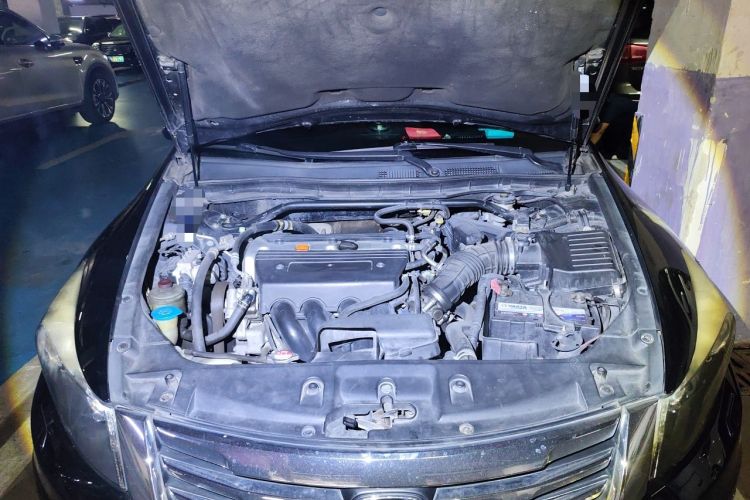Used Honda Accord 2013 2.4L SE Engine Bay