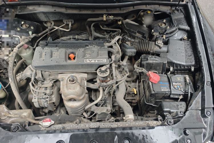Used Honda Accord 2013 2.0L SE Engine Bay
