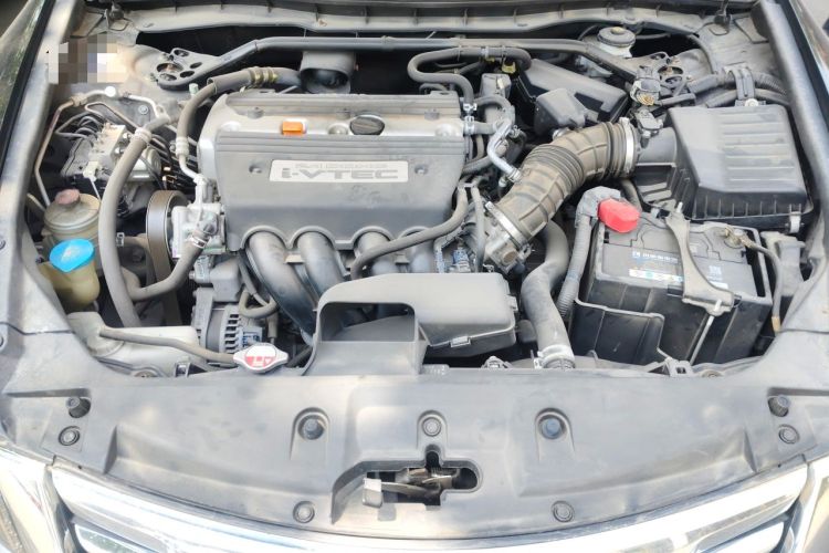 Used Honda Accord 2013 2.4L SE Engine Bay