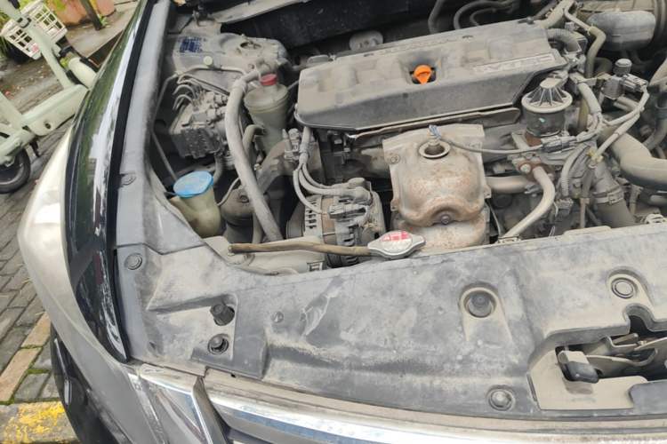 Used Honda Accord 2013 2.0L SE Engine Bay Right