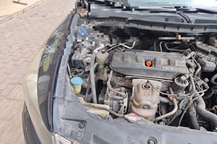 Used Honda Accord 2013 2.0L SE Engine Bay Right
